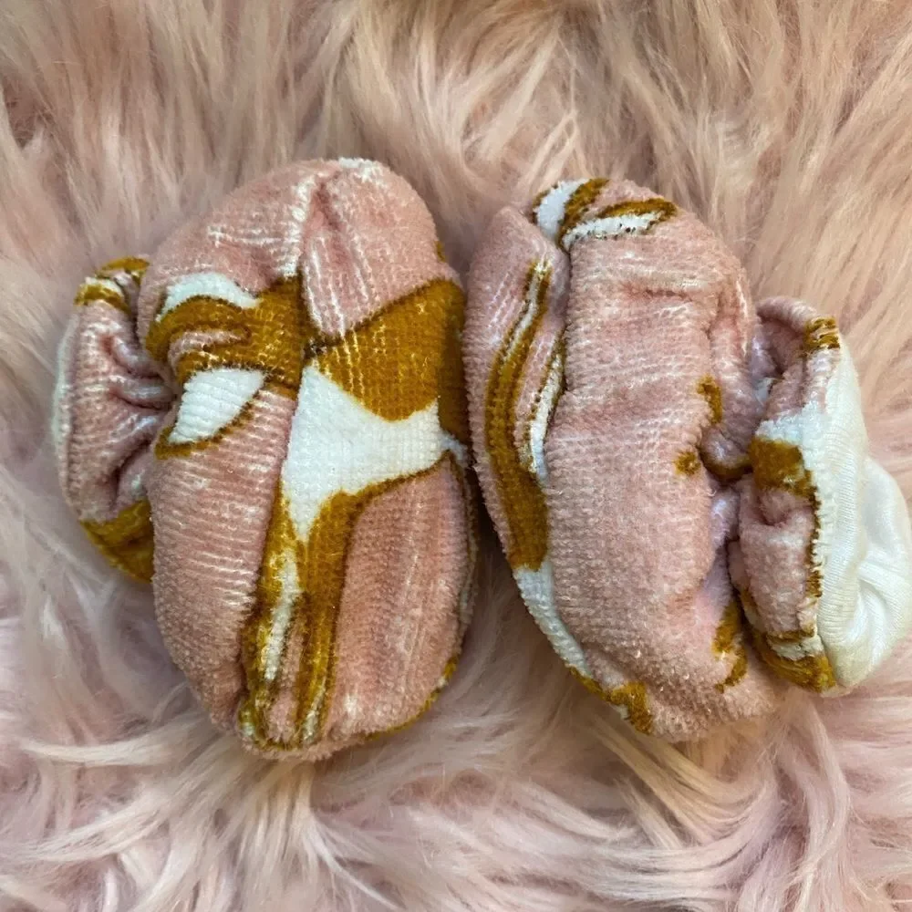 Terrycloth Pink Deer Infant Booties